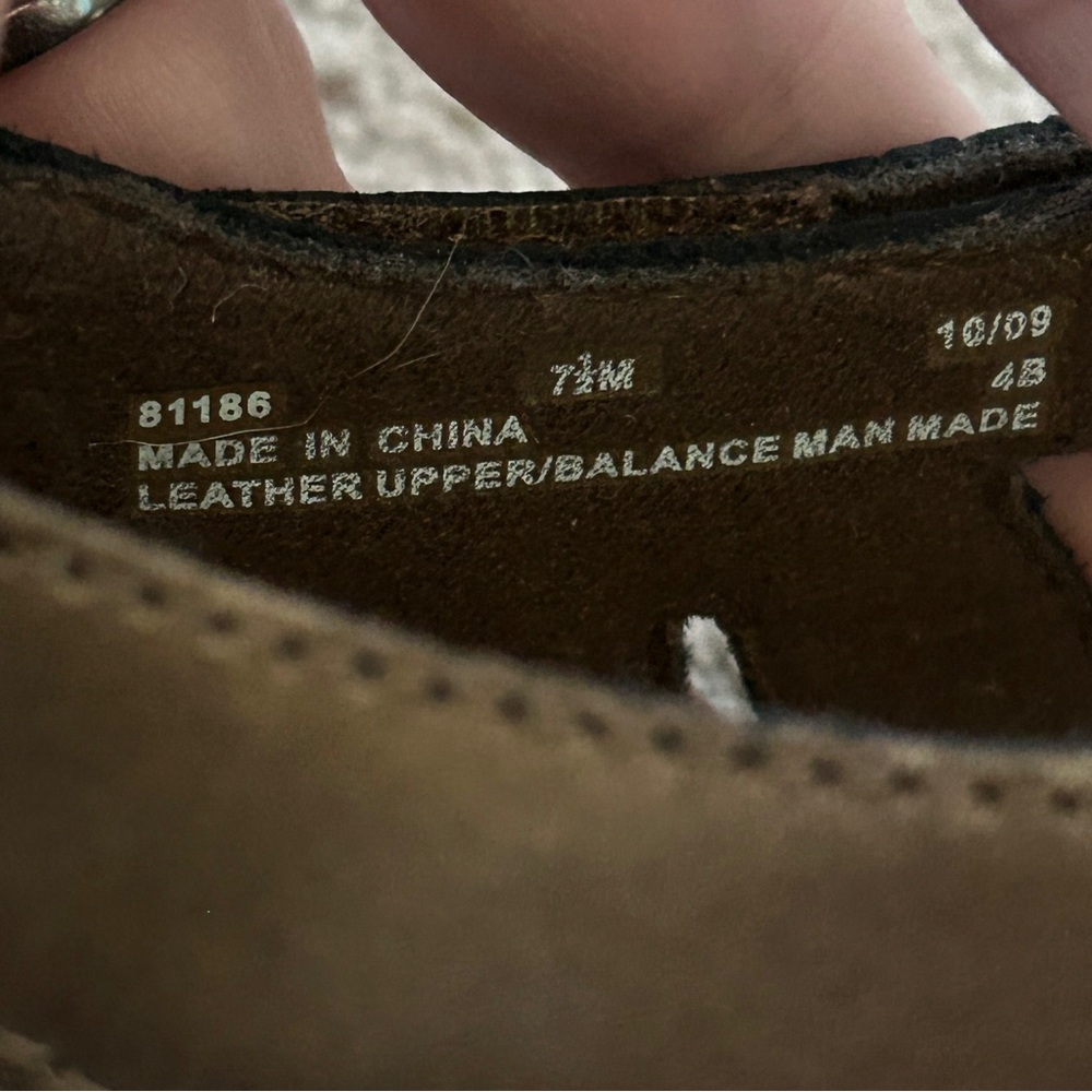 NEW Clarks Bendables Closed Toe Comfort Sandals Women's 7.5 Bronze Brown Leather - Picture 8 of 8